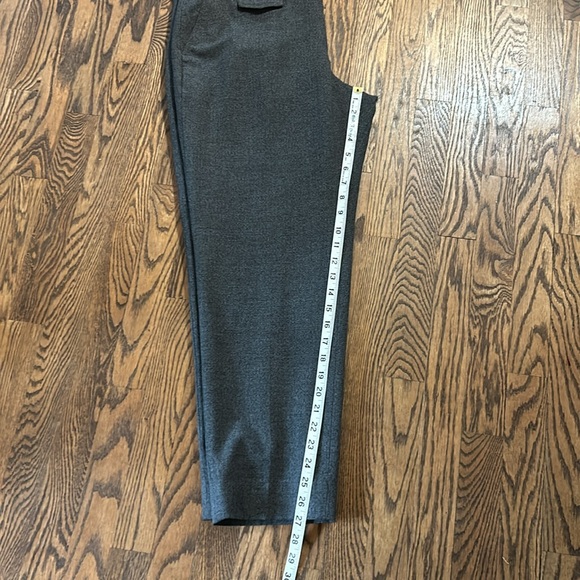 Banana Republic lined Grey Pants - Picture 5 of 5